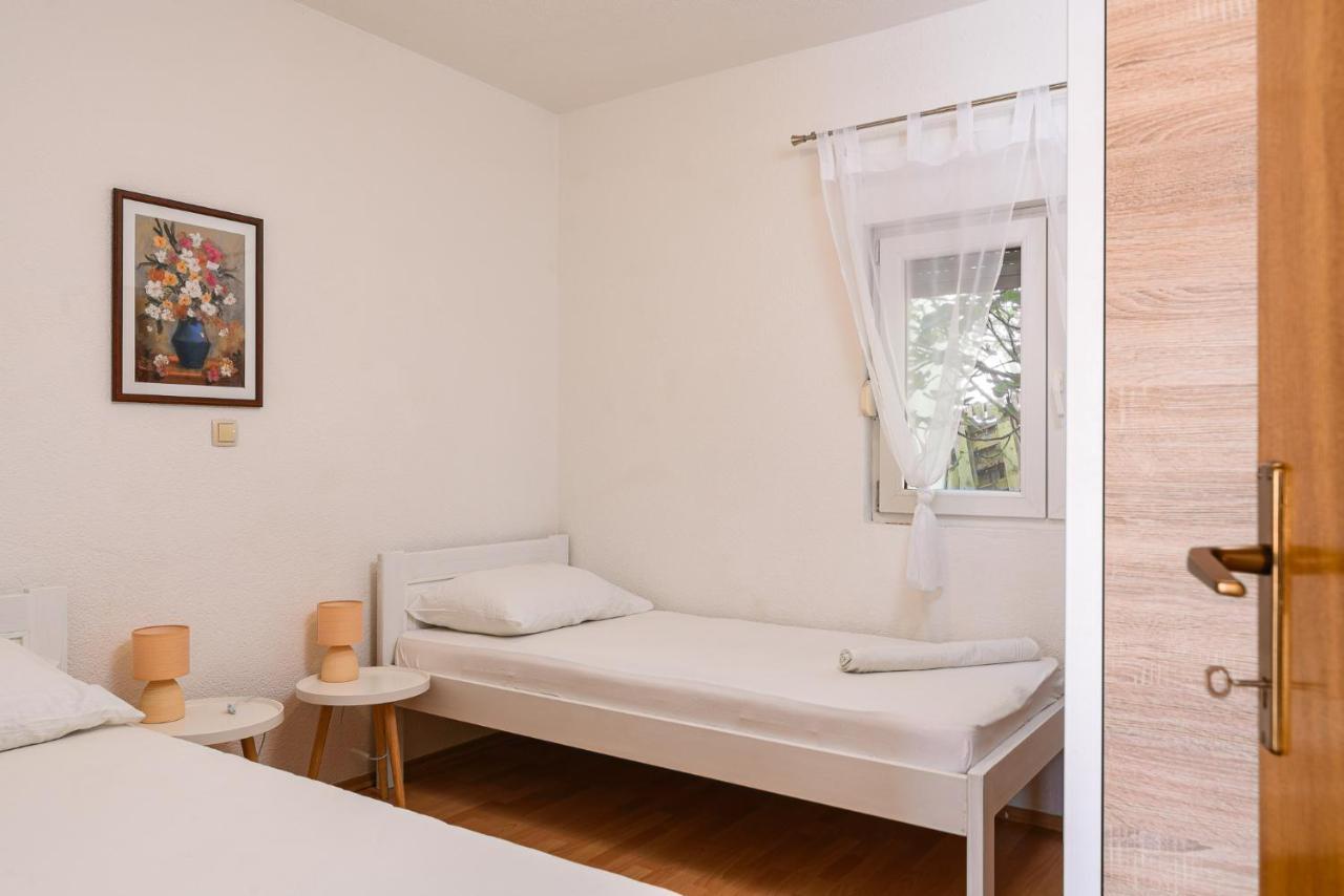 Apartment Planikovica Трогир Экстерьер фото