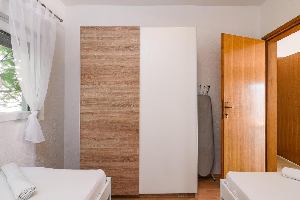 Apartment Planikovica Трогир Экстерьер фото