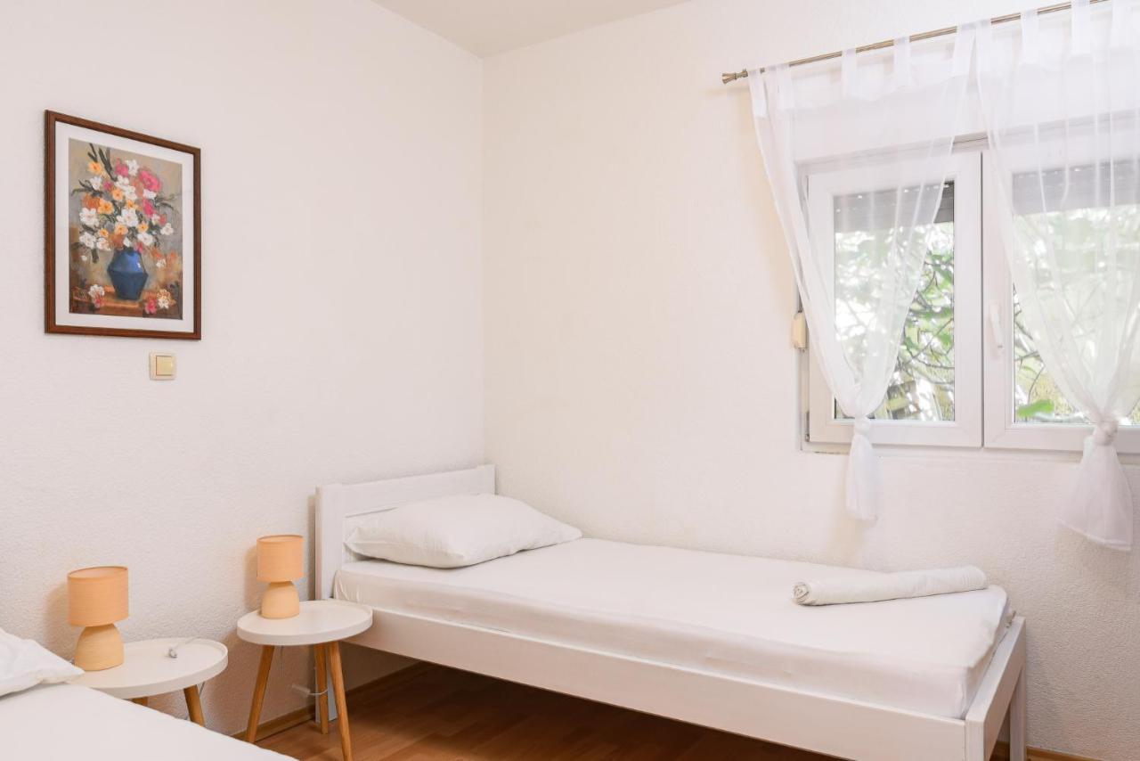 Apartment Planikovica Трогир Экстерьер фото