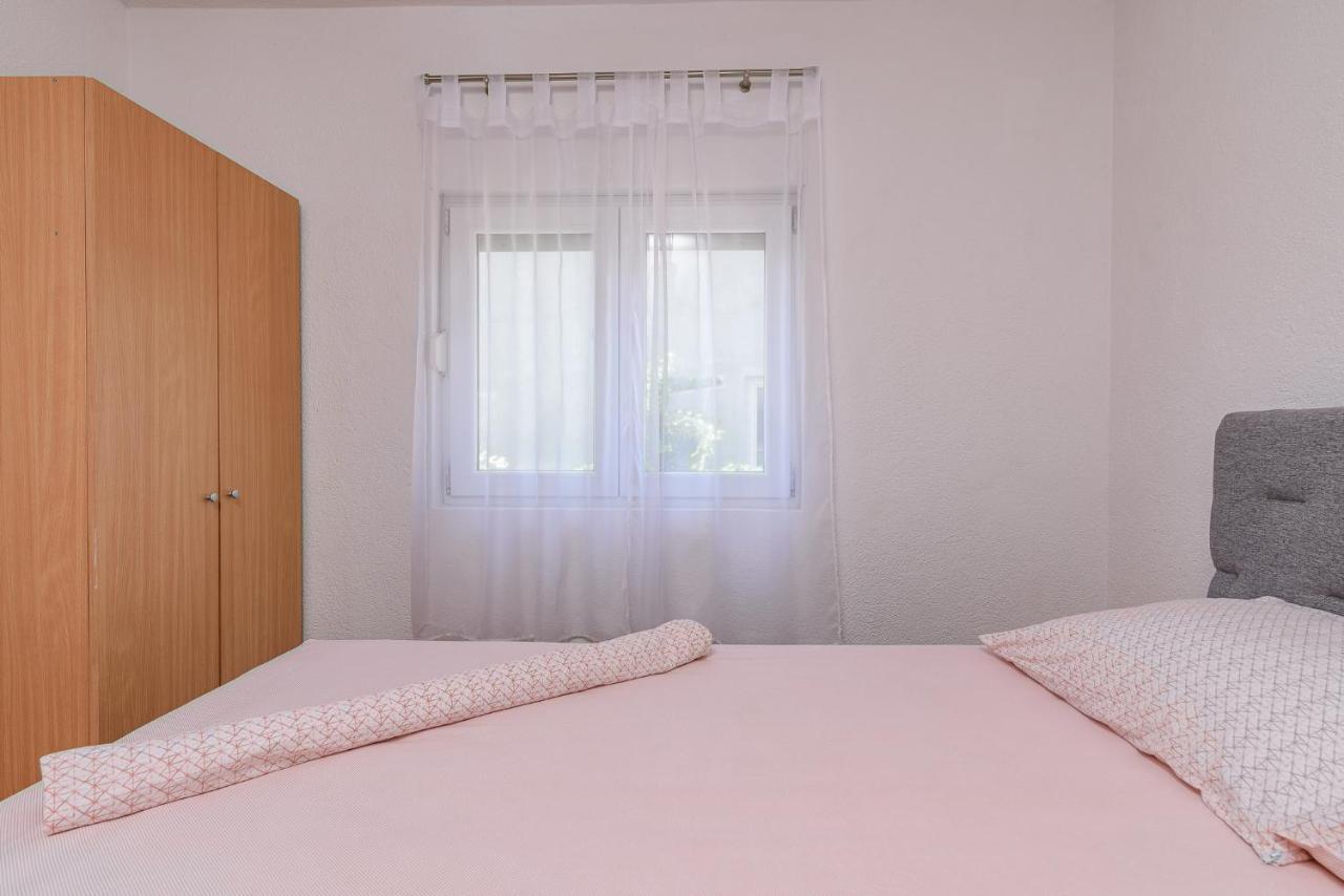 Apartment Planikovica Трогир Экстерьер фото
